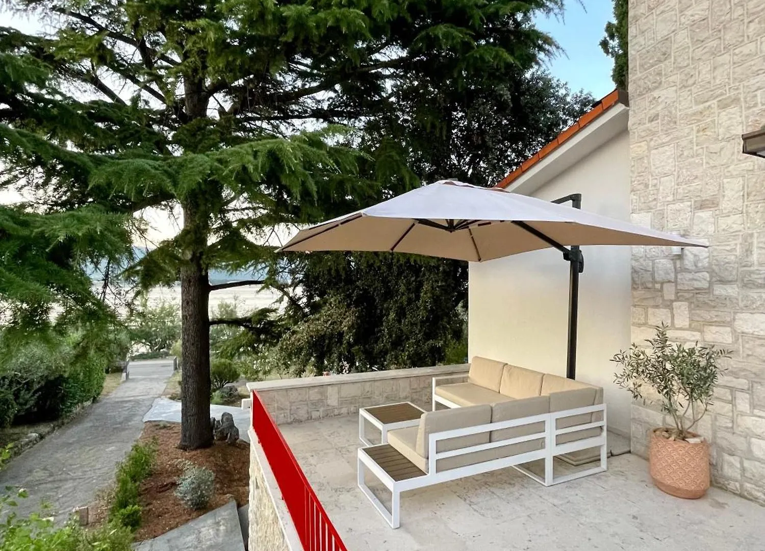 Cedrus House - New Prestige Stay Trogir