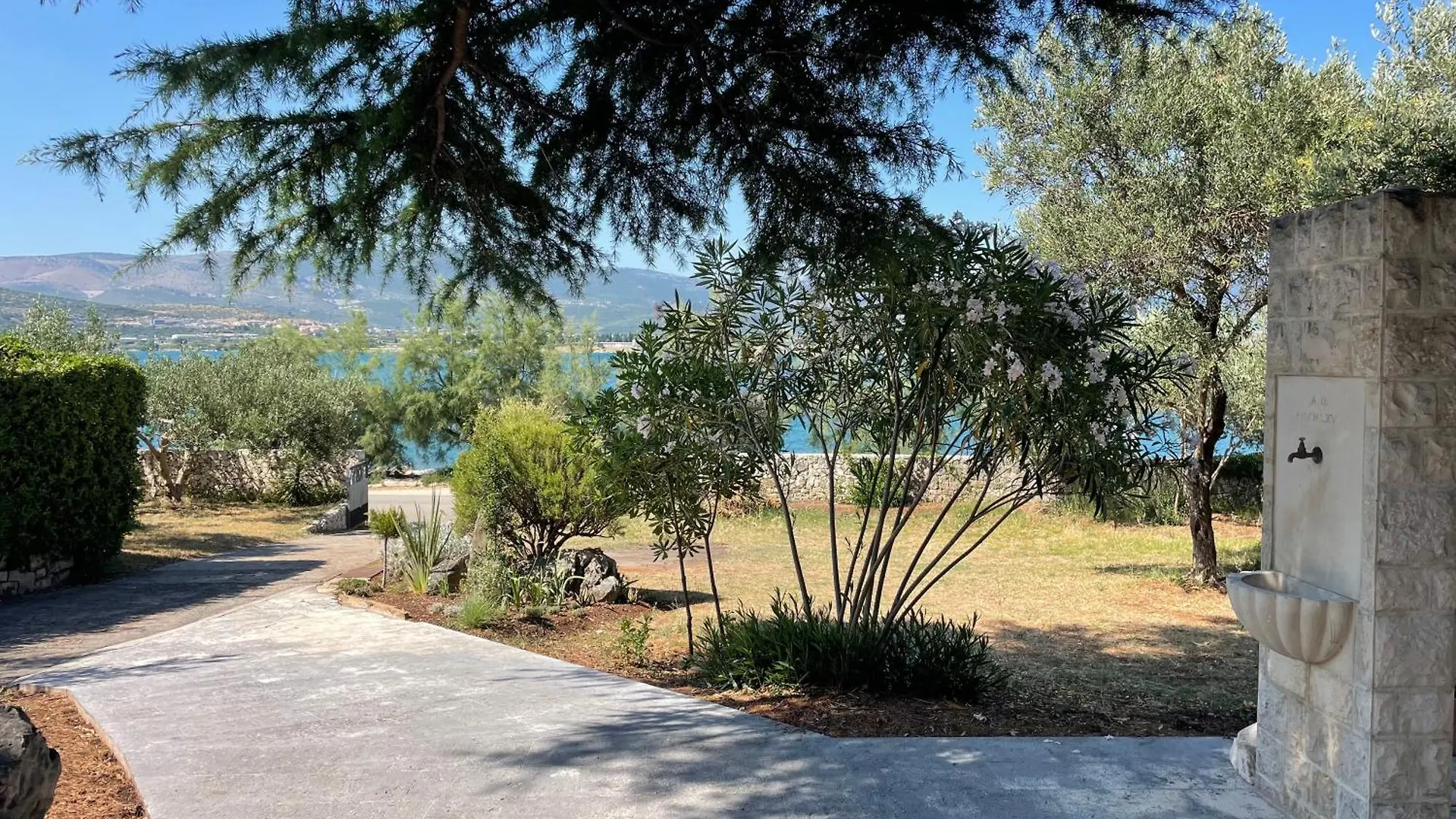 Cedrus House - New Prestige Stay Trogir
